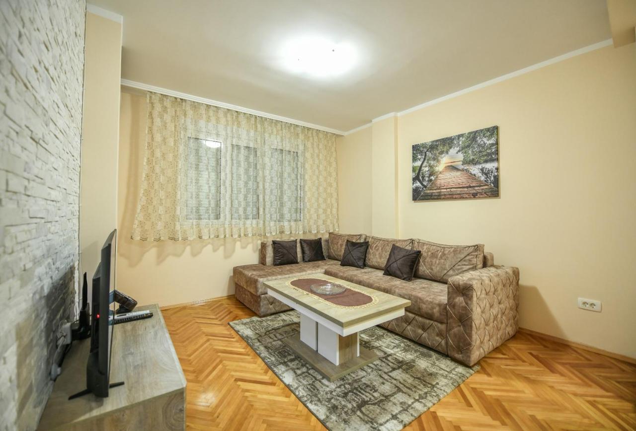 Apartman Centar 2 Podgorica Esterno foto